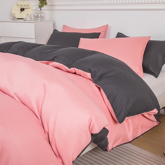 91家纺网 家纺一手货源 找家纺 莎臣豹 2025新款水洗棉磨毛纯色双拼简约风撞色四件套 甜豆沙爱上高雅灰