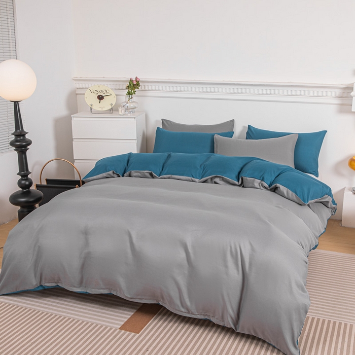 91家纺网 家纺一手货源 找家纺 莎臣豹 2025新款水洗棉磨毛纯色双拼简约风撞色四件套 浅灰爱上宝蓝