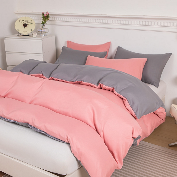 91家纺网 家纺一手货源 找家纺 莎臣豹 2025新款水洗棉磨毛纯色双拼简约风撞色四件套 甜豆沙爱上浅灰