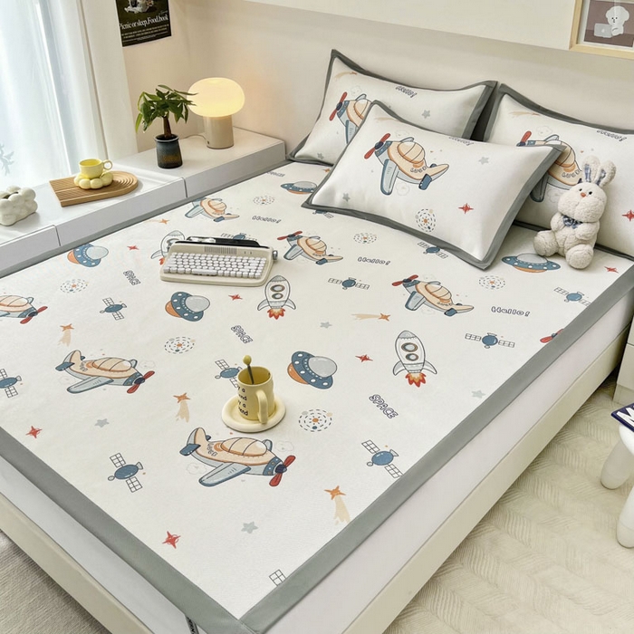 91家纺网 家纺一手货源 找家纺 全季家居 2024新款5A抗菌小清新数码印花冰藤席 宇宙飞船（床席款）