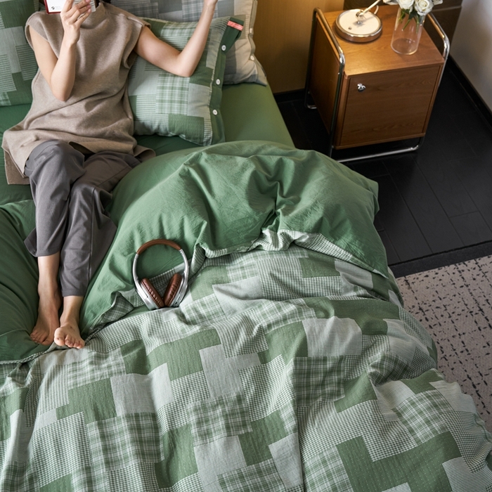 91家纺网 家纺一手货源 找家纺 安莱生活 2024年新品双层纱拼布田园纽扣款四件套 拼布田园纽扣款-嫩绿