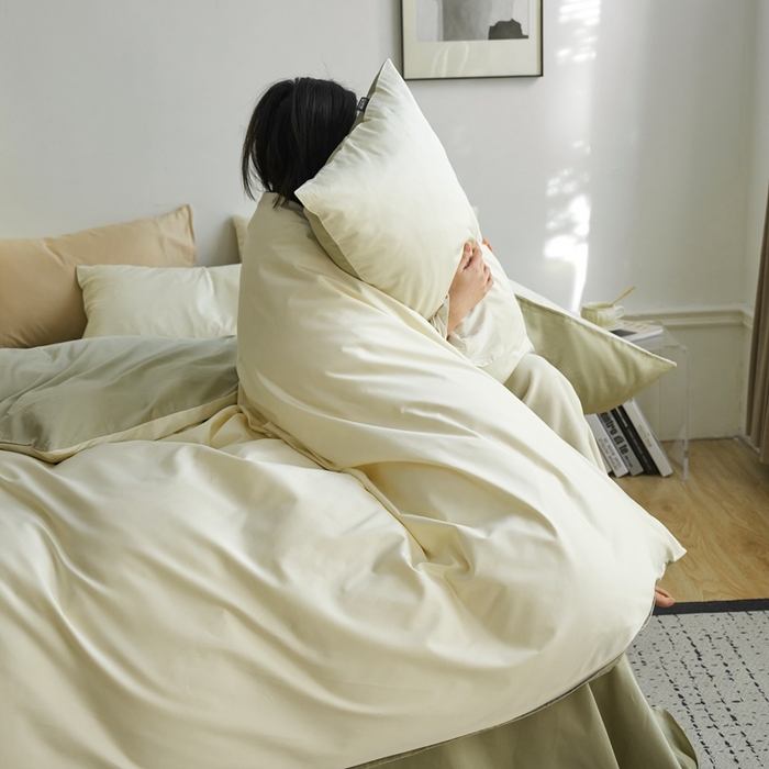 91家纺网 家纺一手货源 找家纺 安莱生活 2024新款100s长绒棉贡缎双拼四件套 月光白-草绿