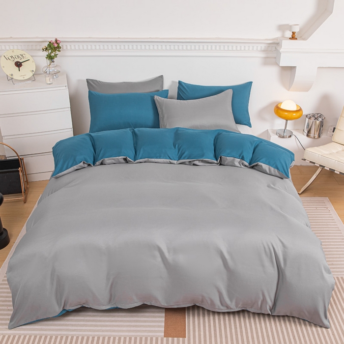 91家纺网 家纺一手货源 找家纺 莎臣豹 2025新款水洗棉磨毛纯色双拼简约风撞色四件套 浅灰爱上宝蓝