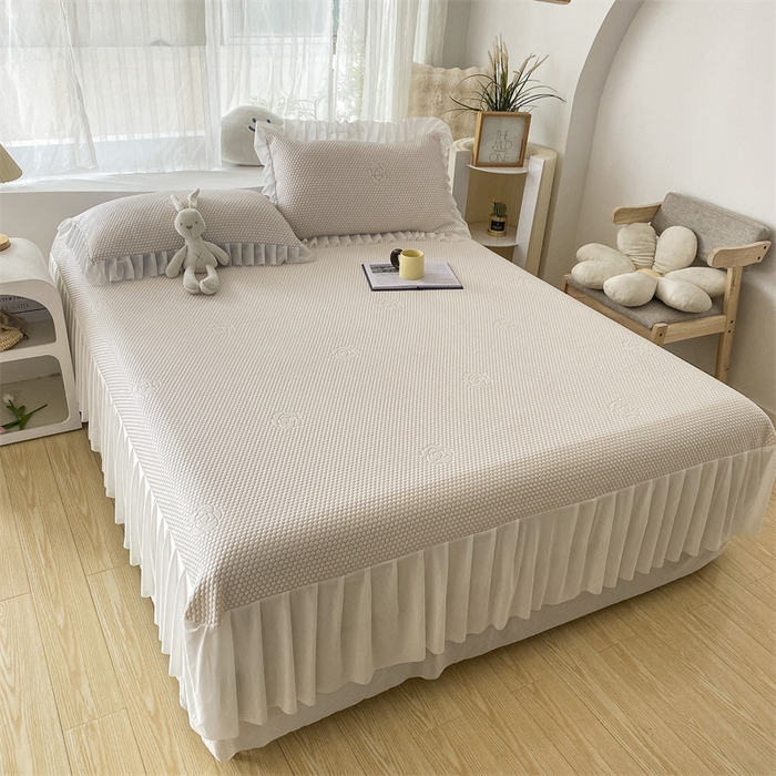 91家纺网 家纺一手货源 找家纺 2024新款抗菌凉豆豆提花床裙款凉席-花朵系列 冰豆豆花朵系列-床裙款 柠檬黄