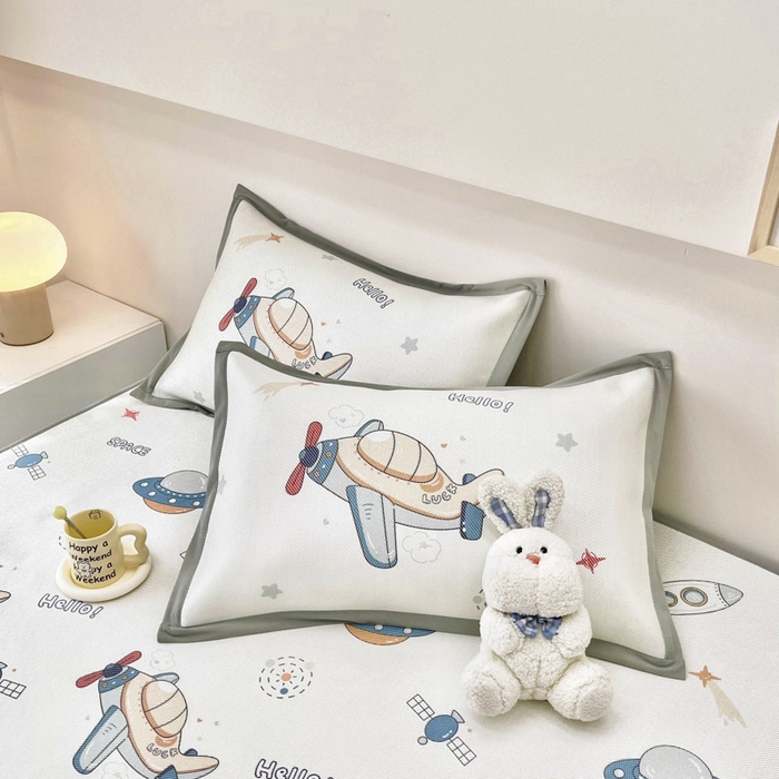 91家纺网 家纺一手货源 找家纺 全季家居 2024新款5A抗菌小清新数码印花冰藤席 宇宙飞船（床笠款）