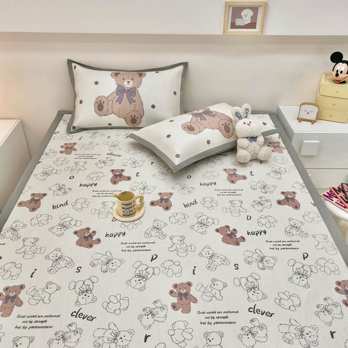 91家纺网 家纺一手货源 找家纺 全季家居 2024新款5A抗菌小清新数码印花冰藤席 快乐小熊（床席款）