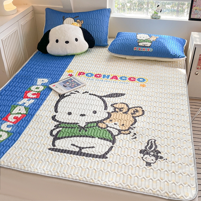 91家纺网 家纺一手货源 找家纺 金爱家 2024新款乳胶凉席-库洛米系列 蓝色点点帕哈狗