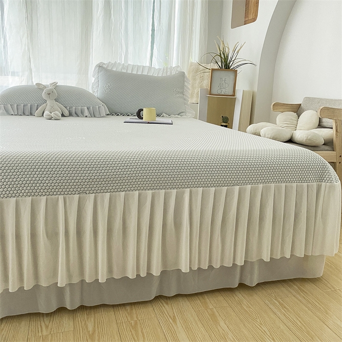 91家纺网 家纺一手货源 找家纺 （总）2024新款抗菌凉豆豆提花床裙款凉席-花朵系列