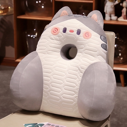 91家纺网 家纺一手货源 找家纺 （总）仟亿莱2024新款抱抱猫中孔加高乳胶腰靠