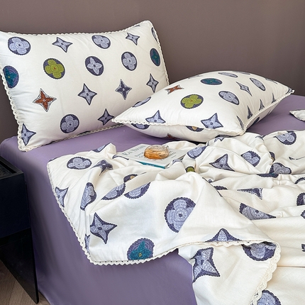 91家纺网 家纺一手货源 找家纺 青螺家纺 2024喷汽133全棉小花边大豆夏凉被四件套卡通清新小碎花纯棉空调被  海瑞斯 