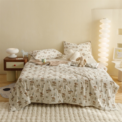 91家纺网 家纺一手货源 找家纺 有货 2024新款中北欧风锦氨凉感被 小精灵