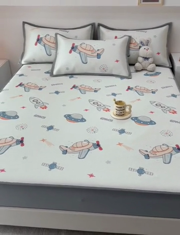 91家纺网 家纺一手货源 找家纺 全季家居 2024新款5A抗菌小清新数码印花冰藤席 宇宙飞船（床笠款）