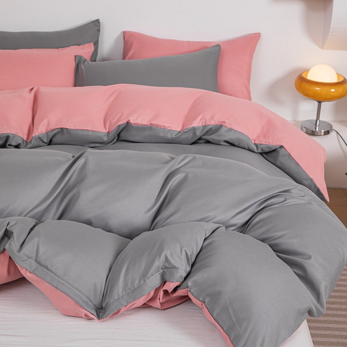 91家纺网 家纺一手货源 找家纺 莎臣豹 2025新款水洗棉磨毛纯色双拼简约风撞色四件套 浅灰爱上甜豆沙