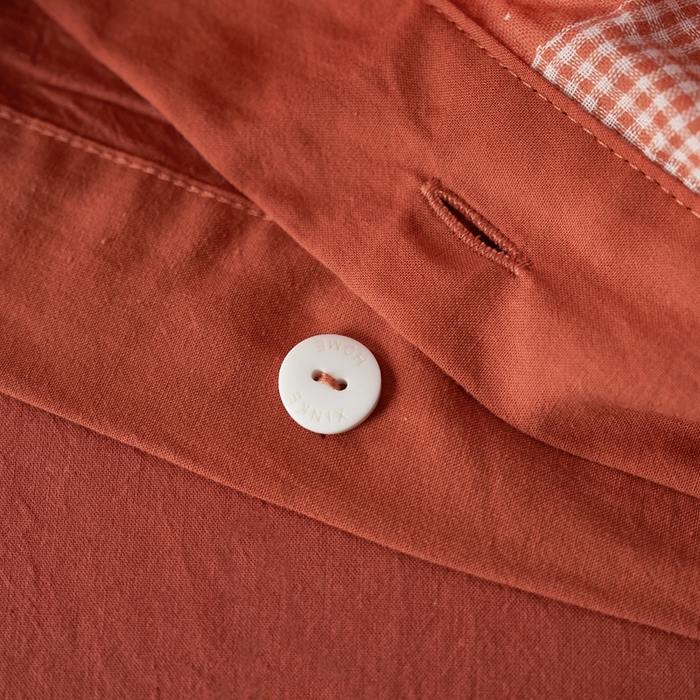 91家纺网 家纺一手货源 找家纺 安莱生活 2024年新品双层纱拼布田园纽扣款四件套 拼布田园纽扣款-橘红