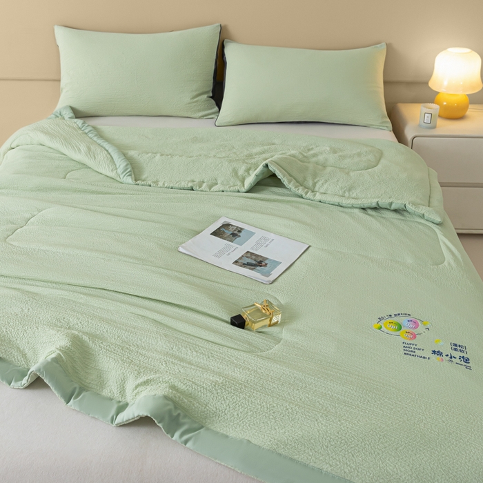 91家纺网 家纺一手货源 找家纺 梦初语 2024新款超柔泡泡棉夏被 绿色