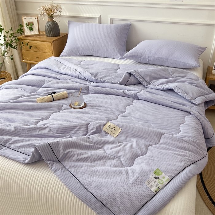 91家纺网 家纺一手货源 找家纺 丝幔家纺 2025新款A类泡泡纱镶边款夏被 千黛紫