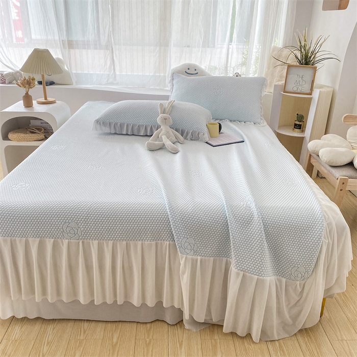 91家纺网 家纺一手货源 找家纺 2024新款抗菌凉豆豆提花床裙款凉席-花朵系列 冰豆豆花朵系列-床裙款 星空蓝