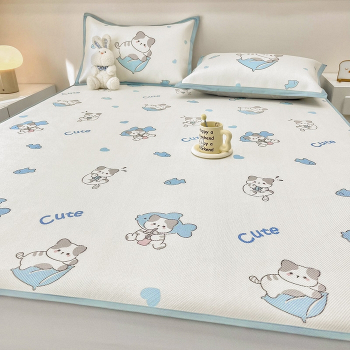 91家纺网 家纺一手货源 找家纺 全季家居 2024新款5A抗菌小清新数码印花冰藤席 贪吃小猫（床笠款）