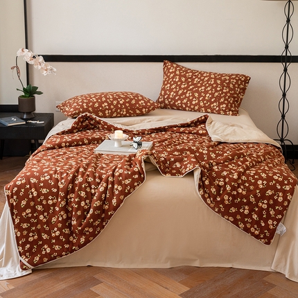 91家纺网 家纺一手货源 找家纺 华超针织 2024新款A类全棉针织印花夏被四件套 夏被小雏菊