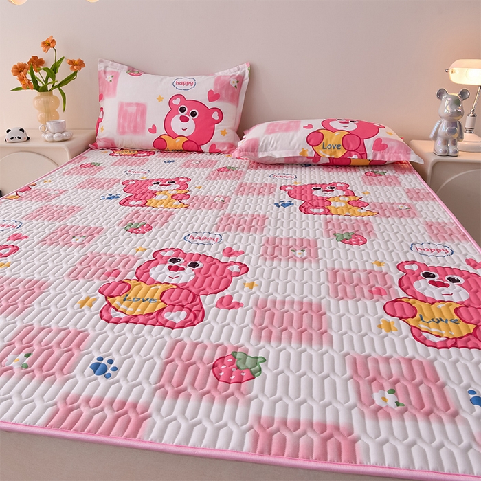 91家纺网 家纺一手货源 找家纺 床笠人家 2025新款全棉夹棉防水床垫 可爱熊