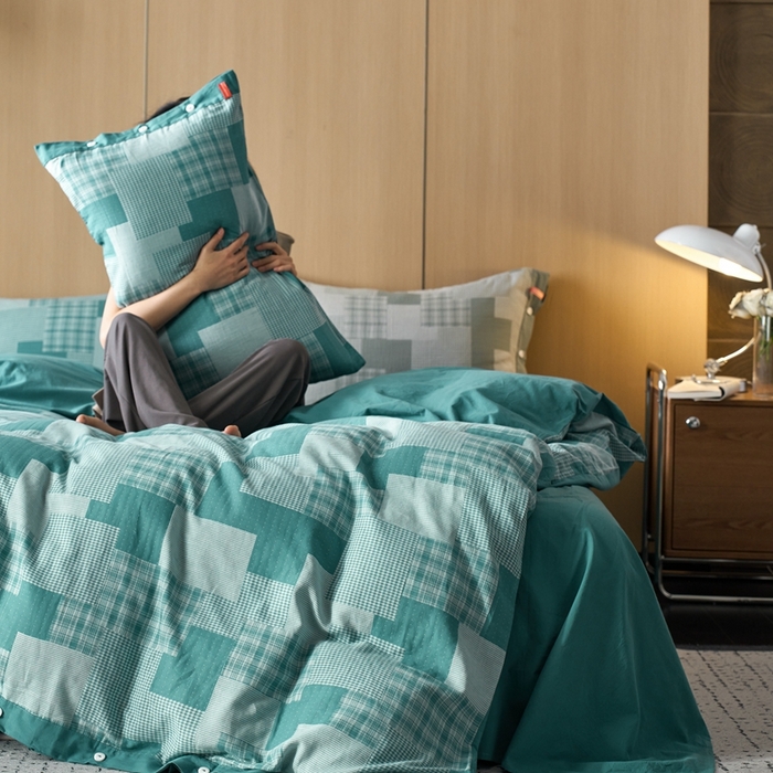 91家纺网 家纺一手货源 找家纺 安莱生活 2024年新品双层纱拼布田园纽扣款四件套 拼布田园纽扣款-乌兰