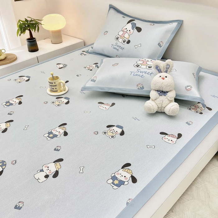 91家纺网 家纺一手货源 找家纺 全季家居 2024新款5A抗菌小清新数码印花冰藤席 调皮小狗（床席款）