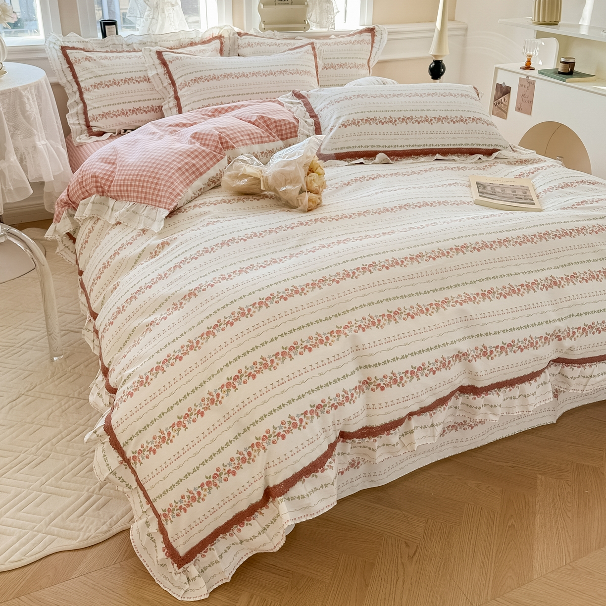 91家纺网 家纺一手货源 找家纺 眠屿家纺 2024新款全棉40支13372花边四件套 枝间梦