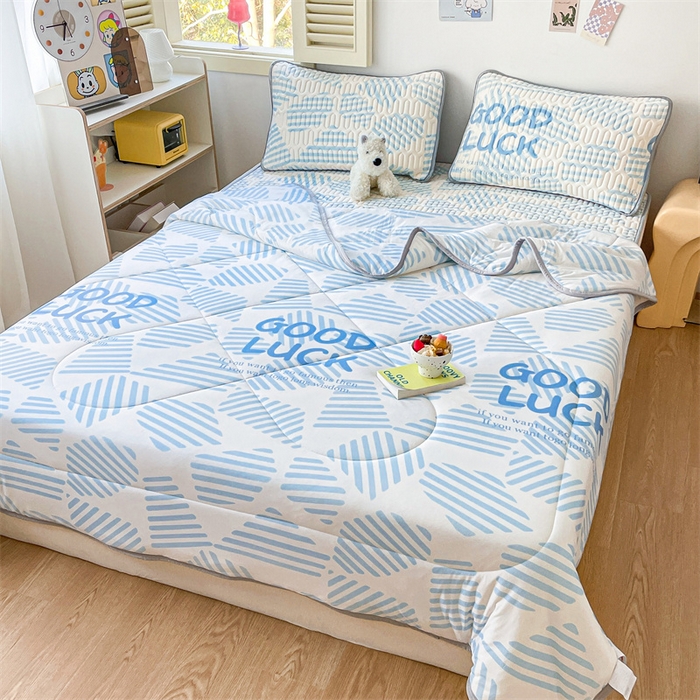 91家纺网 家纺一手货源 找家纺 布卢姆床垫 2025新款A类凉感丝数码印花夏被凉席四件套 几何