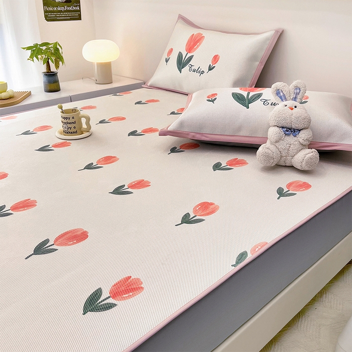 91家纺网 家纺一手货源 找家纺 全季家居 2024新款5A抗菌小清新数码印花冰藤席 郁金香（床笠款）