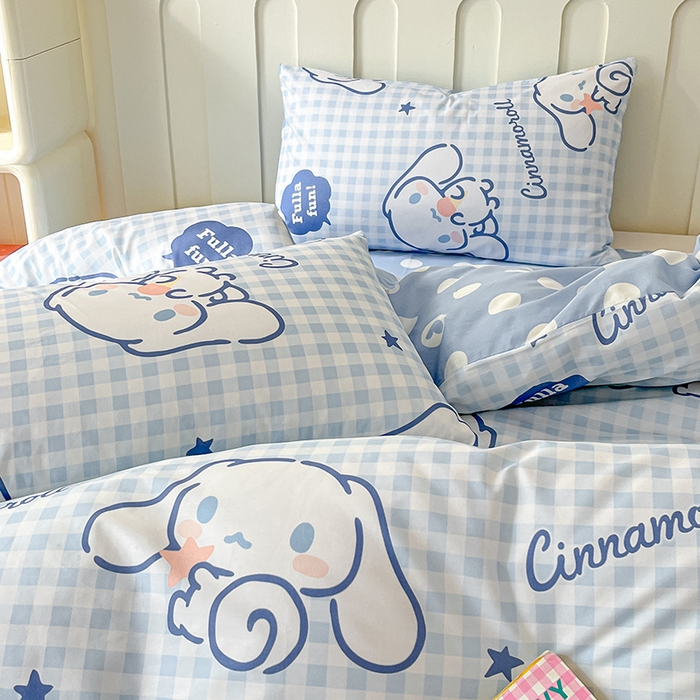 91家纺网 家纺一手货源 找家纺 博雅 2024新款全棉三丽鸥AB版活性印花四件套 小蓝格玉桂狗