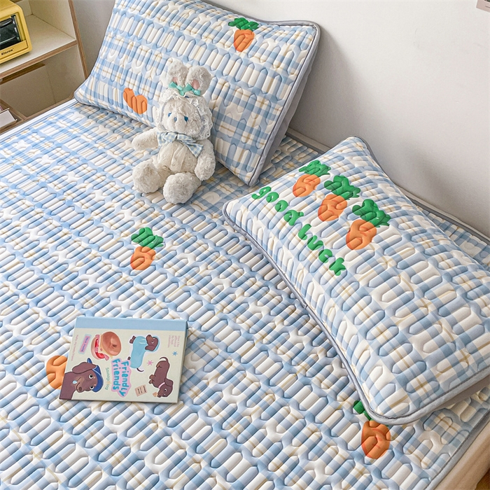 91家纺网 家纺一手货源 找家纺 布卢姆床垫 2025新款A类凉感丝数码印花小版乳胶凉席5mm 拔萝卜