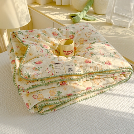91家纺网 家纺一手货源 找家纺 芯恋 2025新款母婴级全棉皱皱纱双层纱夏被 玫瑰物语