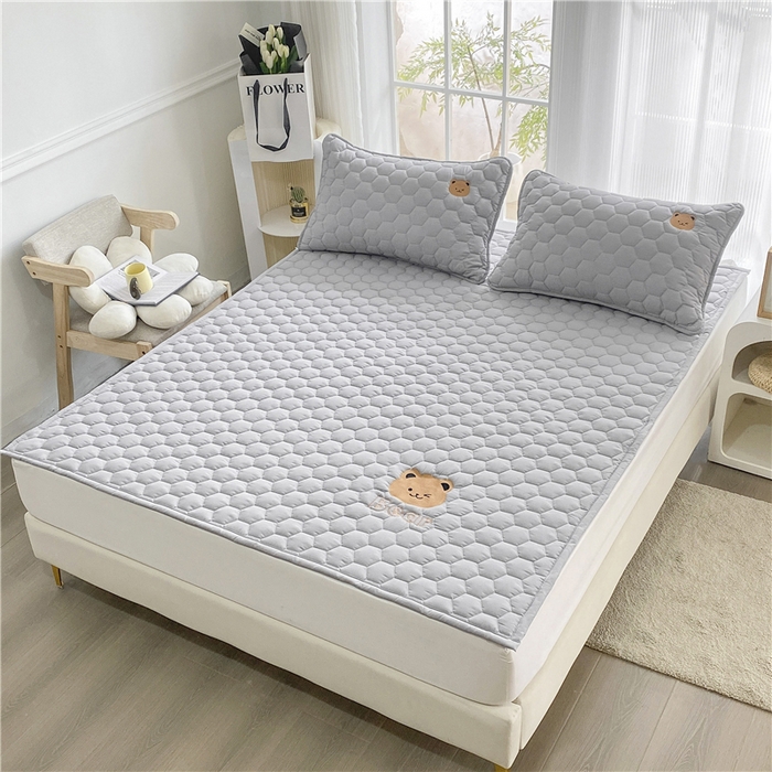 91家纺网 家纺一手货源 找家纺 （总）恋绒家纺 2025新款A类刺绣款床褥学生软床垫子床护垫软垫（图1）