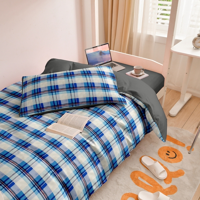 91家纺网 家纺一手货源 找家纺 啊雅家居 床上用品水洗棉印花五件套七件套 日系条格蓝