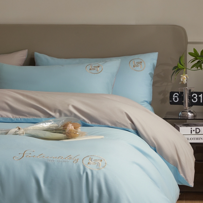 91家纺网 家纺一手货源 找家纺 梵克保罗 2024新款全棉轻奢纯色双拼刺绣四件套 星空灰