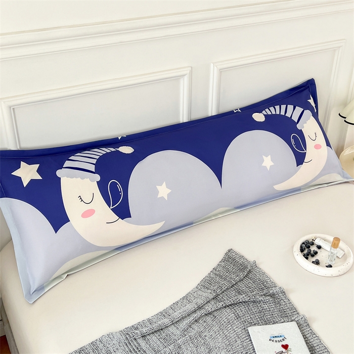 91家纺网 家纺一手货源 找家纺 梦舒羽 2025新款抗菌防水四季款枕套宿舍情侣枕芯套双人枕头套 防水单层枕套-月亮宝宝