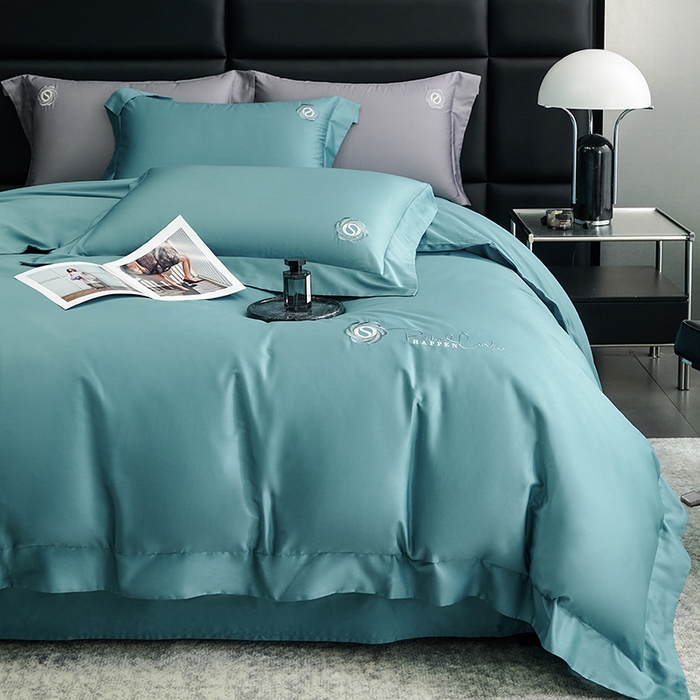 91家纺网 家纺一手货源 找家纺 榻尚家居 2024新款80S长绒棉纯色绣花系列四件套--静谧系列 静谧-蓝