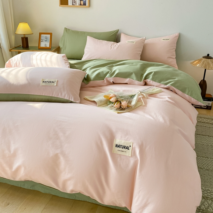 91家纺网 家纺一手货源 找家纺 芊寻家居 2024新款13372全棉纯色四件套无印良品风简约套件 奶油粉-果绿