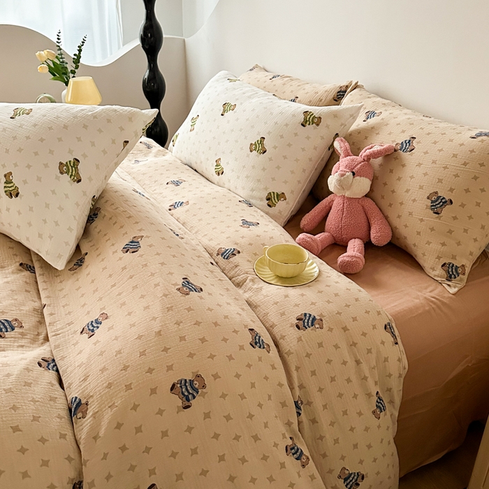 91家纺网 家纺一手货源 找家纺 千朵 2024新款全棉双层纱四件套 毛衣熊咖