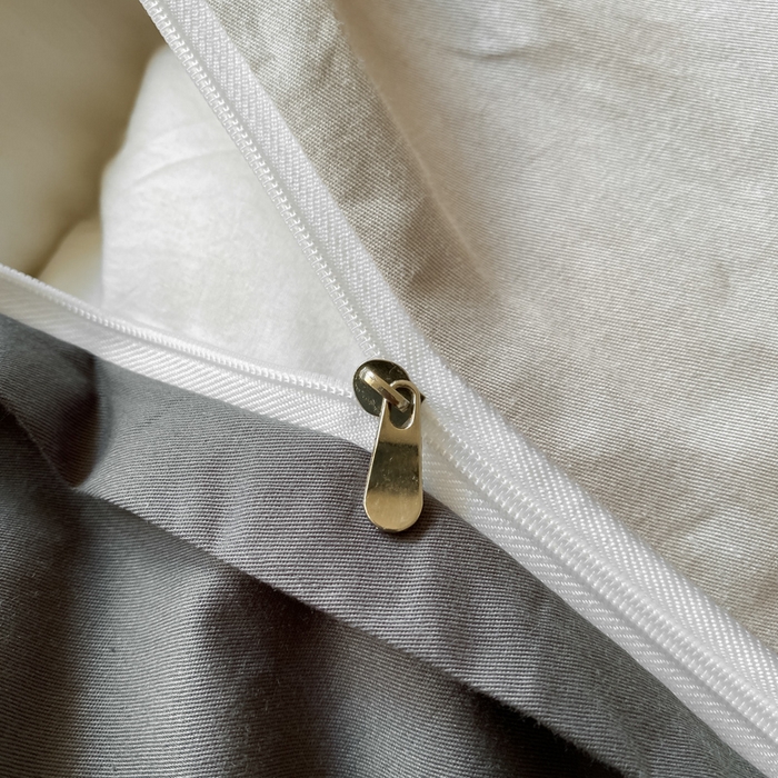 91家纺网 家纺一手货源 找家纺 芊寻家居 2024新款13372全棉纯色四件套无印良品风简约套件 浅灰-深灰