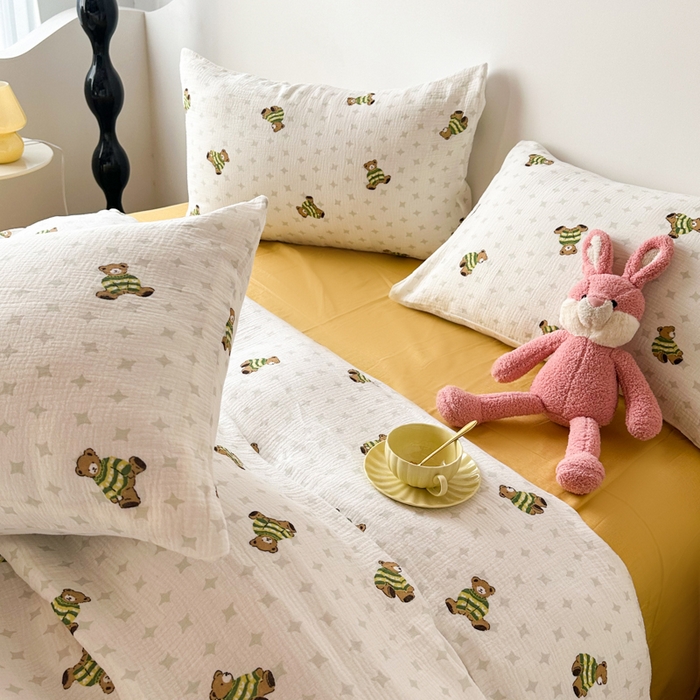 91家纺网 家纺一手货源 找家纺 千朵 2024新款全棉双层纱四件套 毛衣熊绿