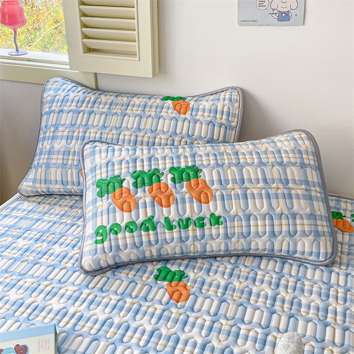 91家纺网 家纺一手货源 找家纺 布卢姆床垫 2025新款A类凉感丝数码印花小版乳胶凉席5mm 拔萝卜