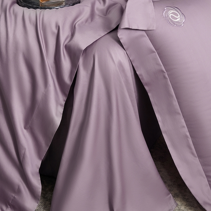 91家纺网 家纺一手货源 找家纺 榻尚家居 2024新款80S长绒棉纯色绣花系列四件套--静谧系列 静谧-紫