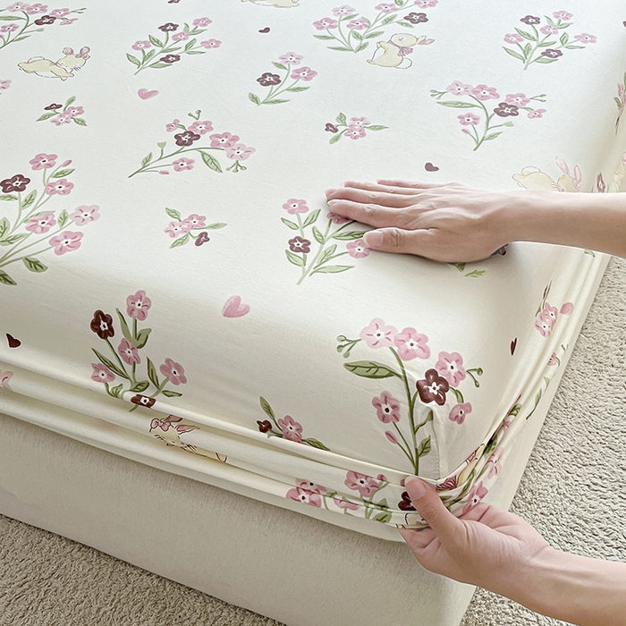 91家纺网 家纺一手货源 找家纺 涵宸家纺 2024新款全棉小清新印花单品套件--单床笠 床笠-甜糖奶咖