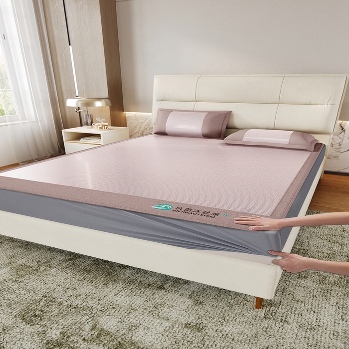 91家纺网 家纺一手货源 找家纺 （总）爱宝被业 2025新款直播爆款冰丝凉席刺绣款