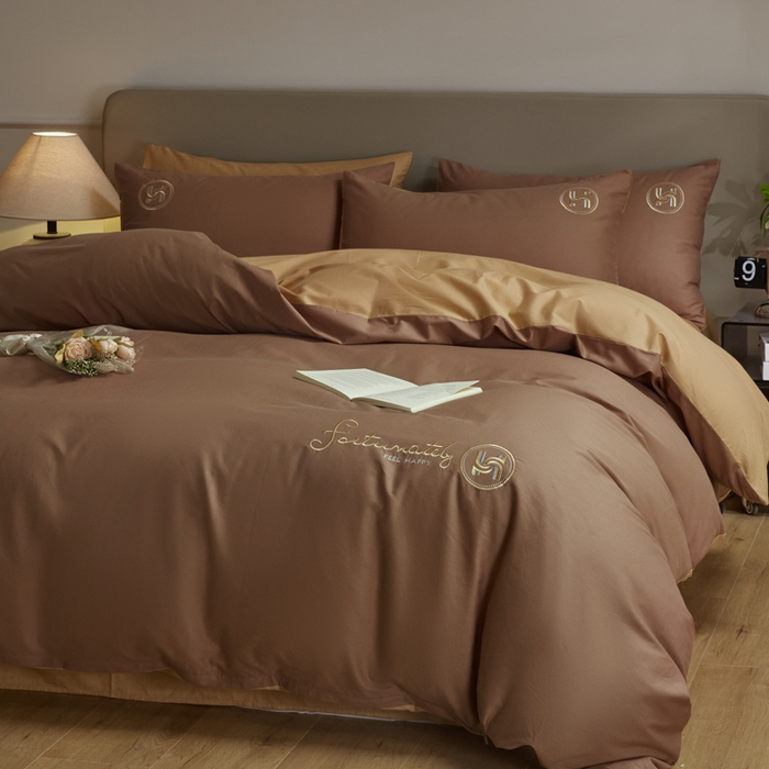 91家纺网 家纺一手货源 找家纺 梵克保罗 2024新款全棉轻奢纯色双拼刺绣四件套 咖色驼