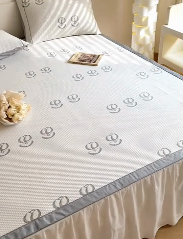 91家纺网 家纺一手货源 找家纺 慕尚家纺 2025新款卡通凉豆豆凉感冰丝席凉席 床席款-芬芳