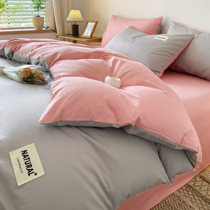 91家纺网 家纺一手货源 找家纺 芊寻家居 2024新款13372全棉纯色四件套无印良品风简约套件 红玉-浅灰