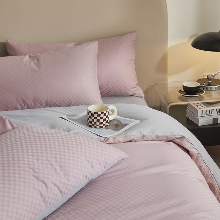 91家纺网 家纺一手货源 找家纺 涵宸家纺 2024新款全棉提花四件套-菲比 菲比-曼越紫灰