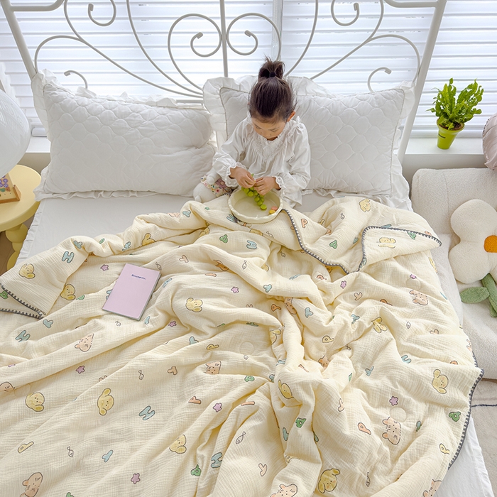 91家纺网 家纺一手货源 找家纺 芯恋 2025新款母婴级全棉皱皱纱儿童被双层纱夏被 萌趣字母